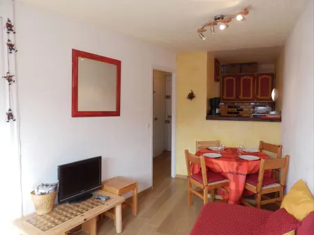 T2 Avoriaz, balcon sud, 4 personnes, 6ème étage : photo 3