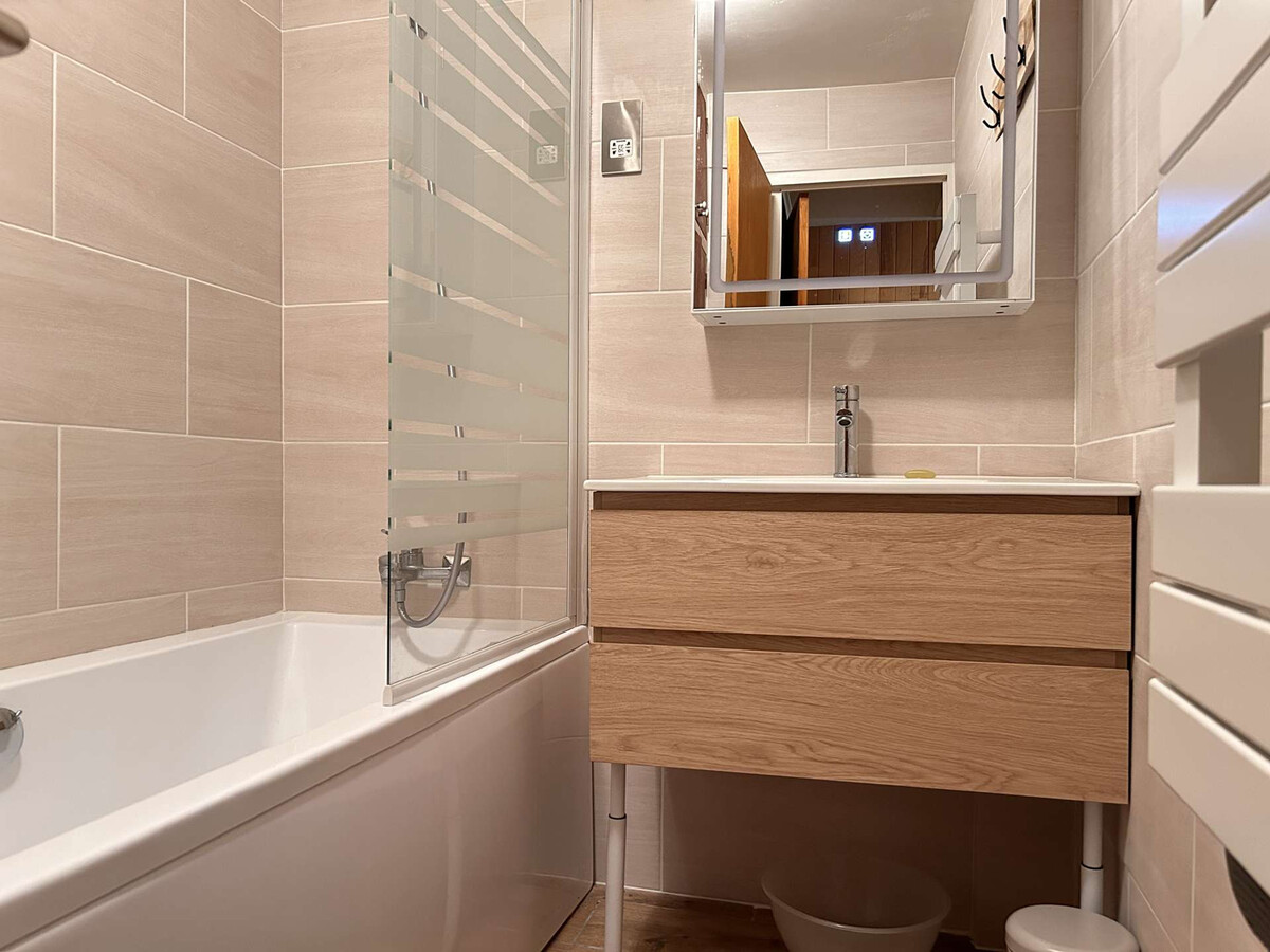 Appartement 3 pièces à Risoul 1850, près du téléski - Photo 12