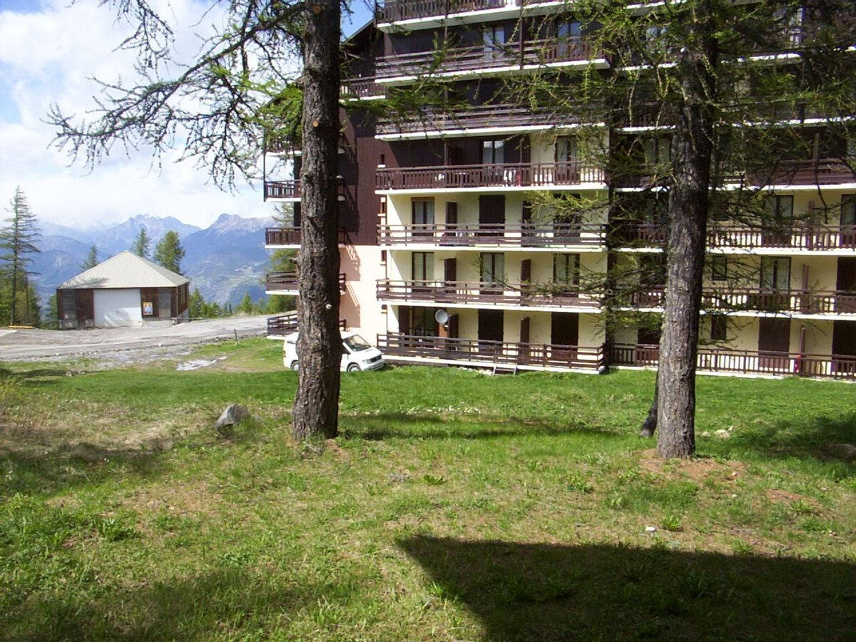 Appartement 3 pièces à Risoul 1850, près du téléski - Photo 14