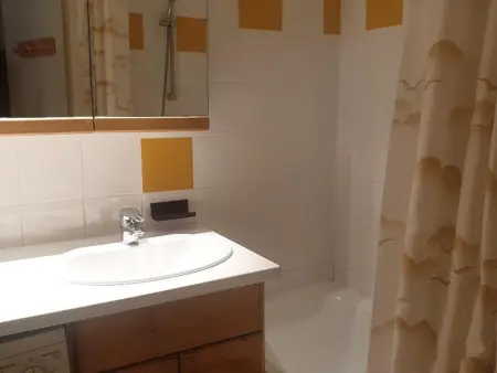 Studio 32m² balcon, 7e étage, Les Menuires : photo 9