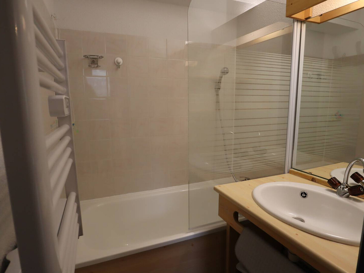Appartement T2 à 50m des pistes – Balcon sud, piscine été - Photo 6