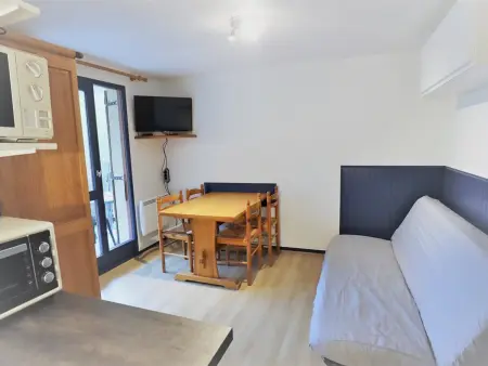 Location appartement à Arêches Beaufort, Appartement cosy 2 étoiles avec balcon et piscine – Idéal pour 4/5 pers. proche station de ski
