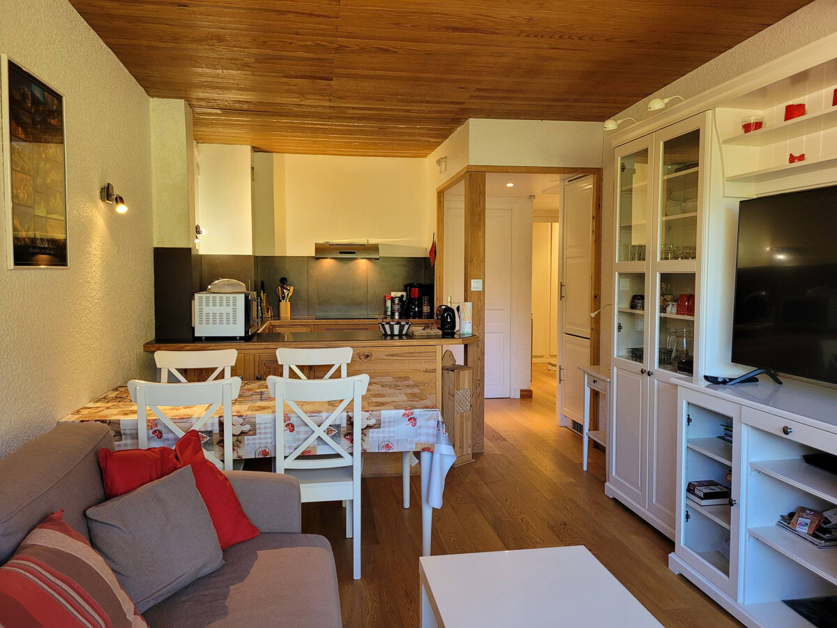 Appartement rénové 2 chambres, balcon pistes à Pra-Loup - Photo 3