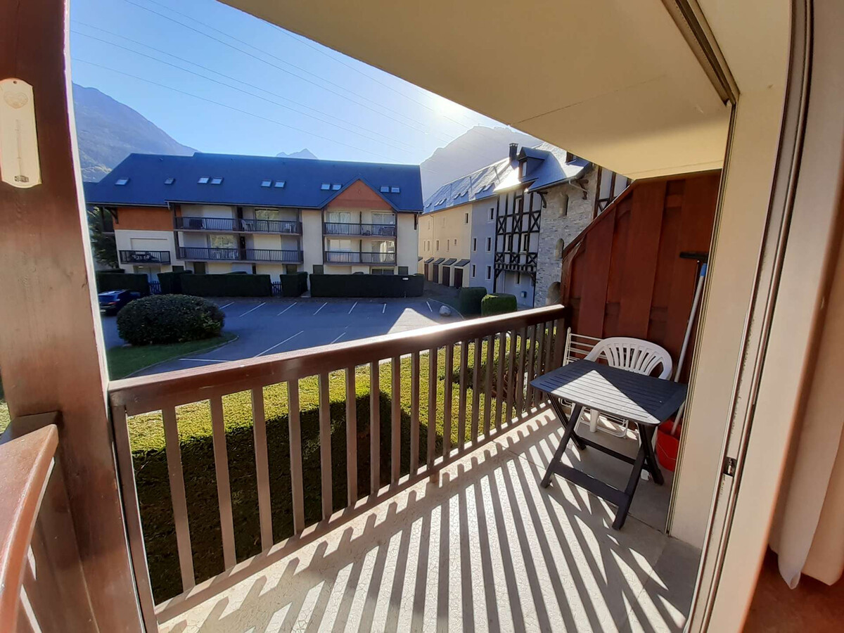 T3 balcon sud-est Vignec, parking et casier à ski - Photo 9