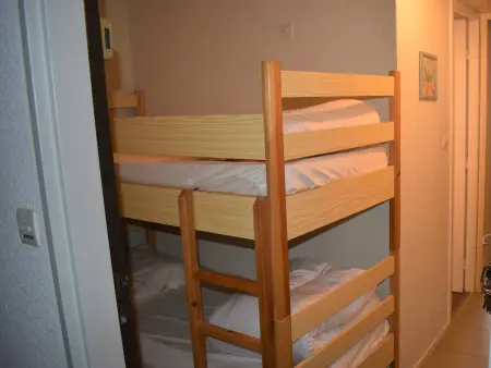 Studio cabine 4 personnes, balcon sud à Bolquère-Pyrénées 2000 : photo 3