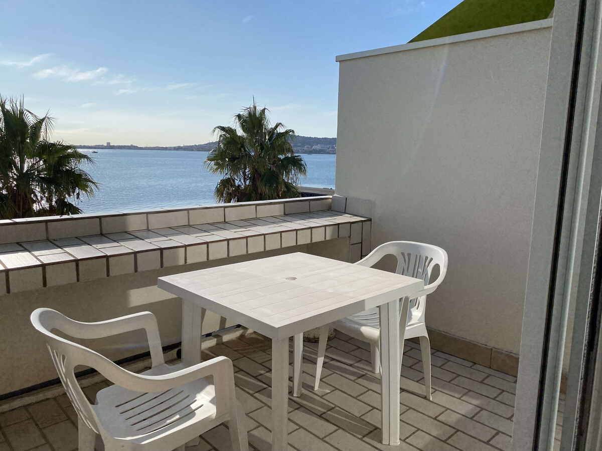 T2 Bis avec terrasse face à l'étang, Balaruc-les-Bains - Photo 1