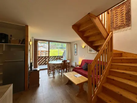 Location appartement à Morillon 1100, Duplex pieds des pistes avec parking et animaux acceptés