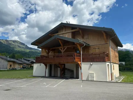 T3 terrasse vue montagnes à Morillon Village : photo 13
