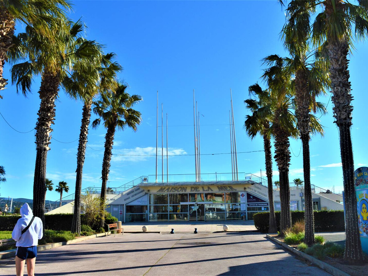 Studio climatisé avec terrasse à Cavalaire-sur-Mer - Photo 12