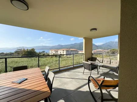 Location appartement à Propriano, Appartement moderne 2 chambres, WiFi, Parking, climatisé, proche plage et centre