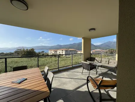 Appartement 2 chambres avec terrasse vue mer à Propriano : photo 2