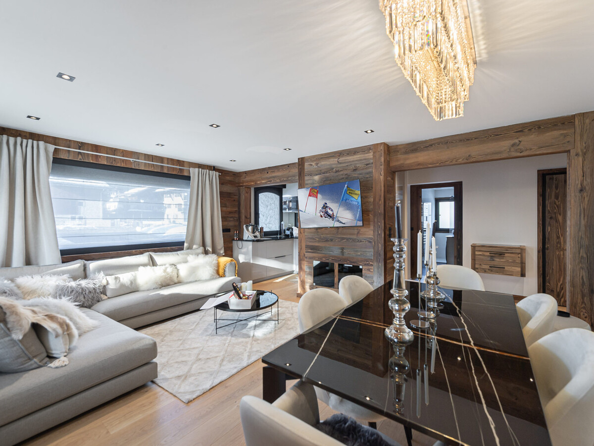 Appartement 3 chambres rénové, 80m², balcon ensoleillé à Megève - Photo 2