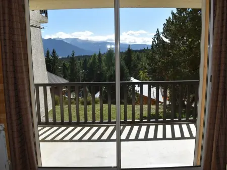 T2 cabine 35m² sud-ouest avec terrasse à Bolquère : photo 6