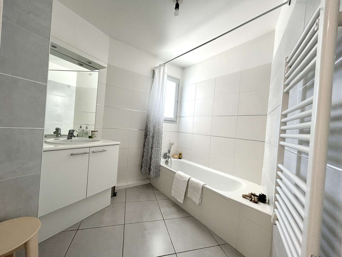 Appartement 3 pièces climatisé avec piscine sur toit - Photo 11