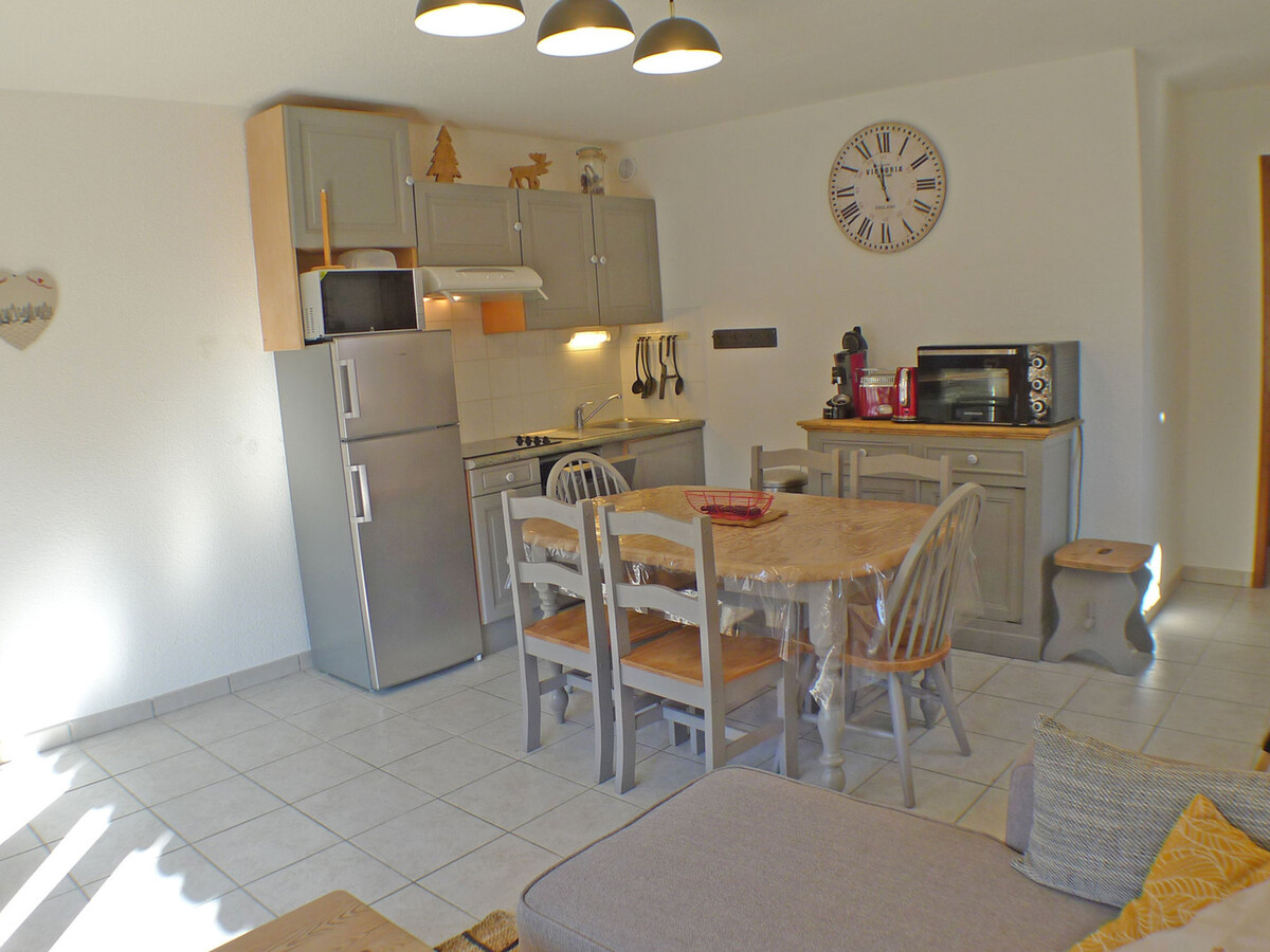 T3 cosy 47m² avec terrasse Sud et ski-bus à Samoëns - Photo 2