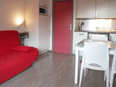 Grand studio 6 pers aux Orres, skis aux pieds et balcon : photo 3