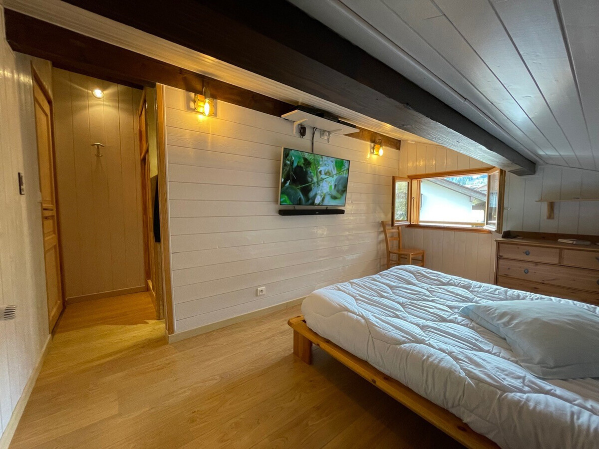 Appartement mansardé 3 pièces 74m², balcon sud, La Clusaz - Photo 7