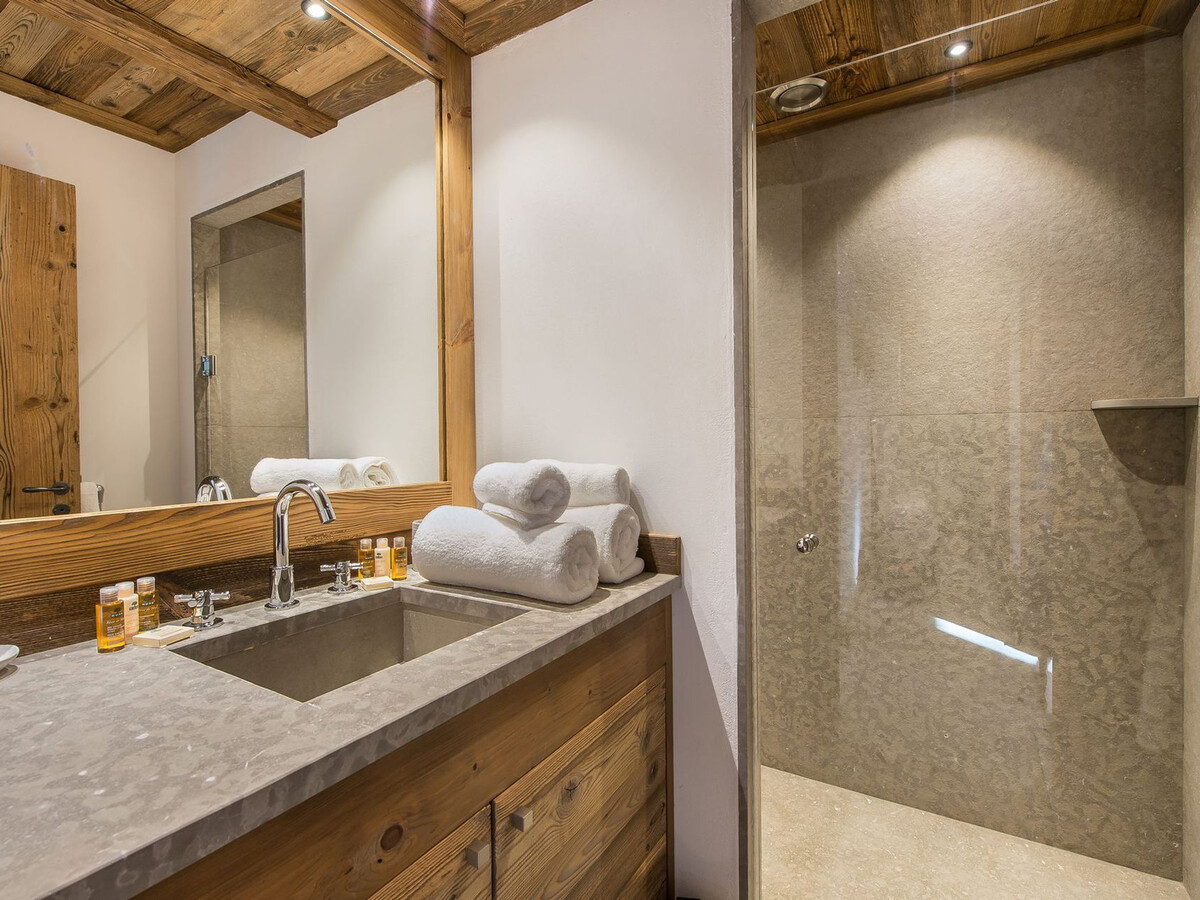Appartement 4 chambres 10 pers., centre Courchevel 1850 - Photo 9