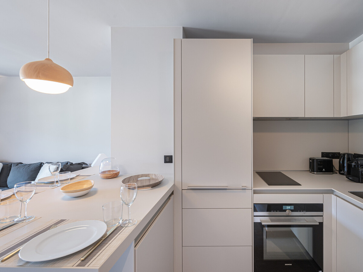 Appartement Rochebrune, piscine et parking électrique - Photo 3