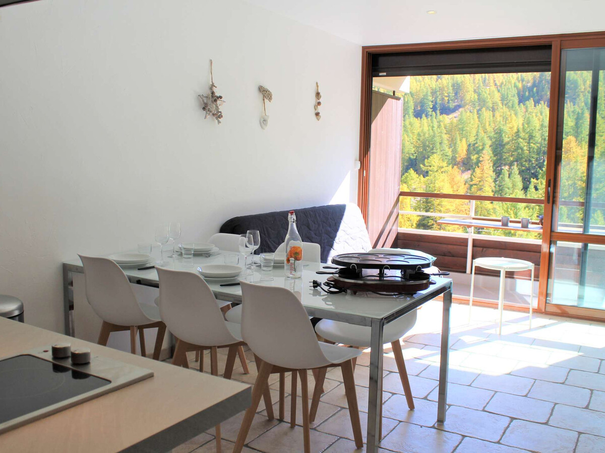 Studio 4 couchages à Vars, balcon sud, 30m des pistes - Photo 2