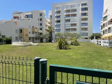 2 pièces rénové terrasse sud-est, parking à Port Camargue : photo 22
