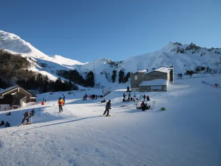 T2 bis 6 pers. à 100m du centre, cave ski & vélos : photo 15