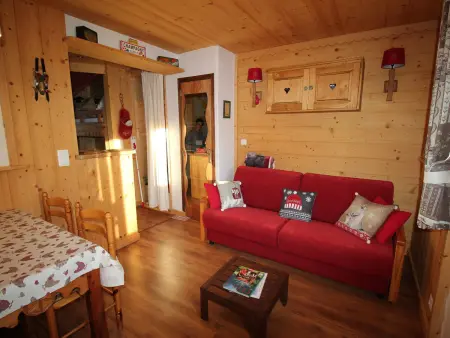 Location appartement à Champagny en Vanoise, Studio accueillant 4 pers. proche centre Champagny