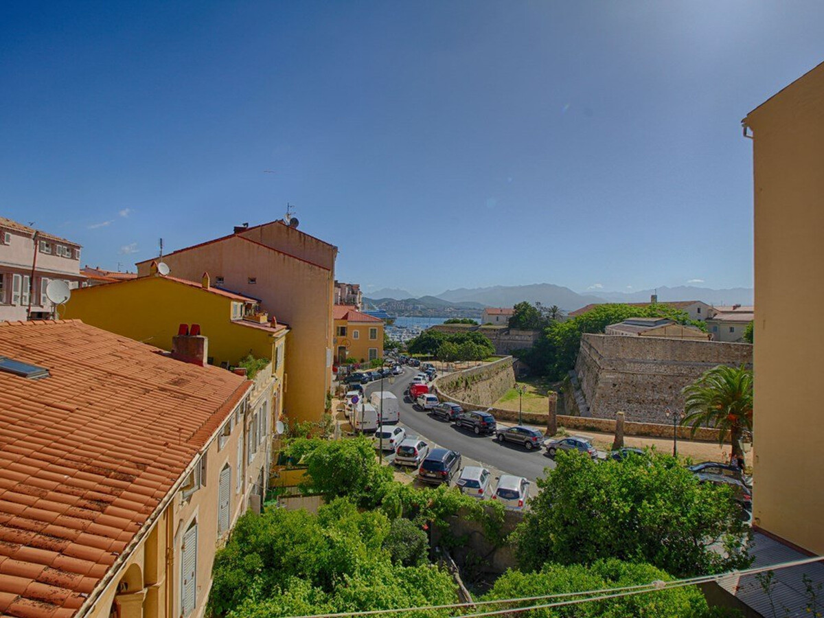 T3 Vieille Ville Ajaccio, vue citadelle, 4 pers - Photo 1