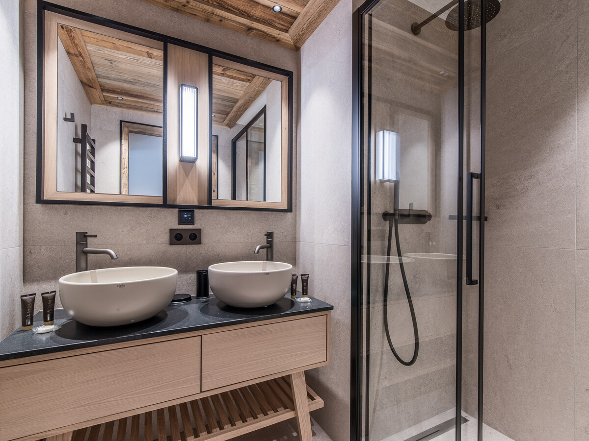 Appartement 5 chambres avec spa et conciergerie à Méribel - Photo 9