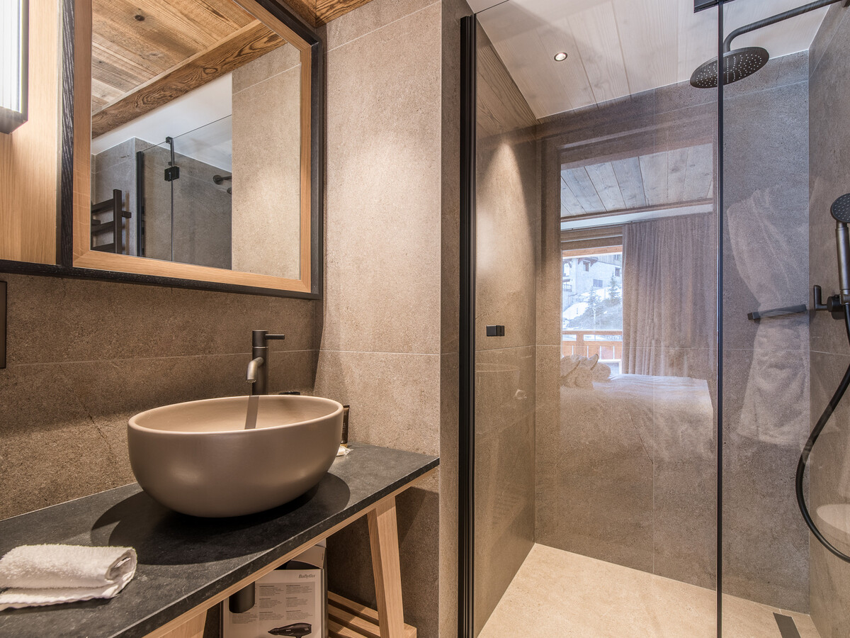 Appartement 5 chambres avec spa et conciergerie à Méribel - Photo 13