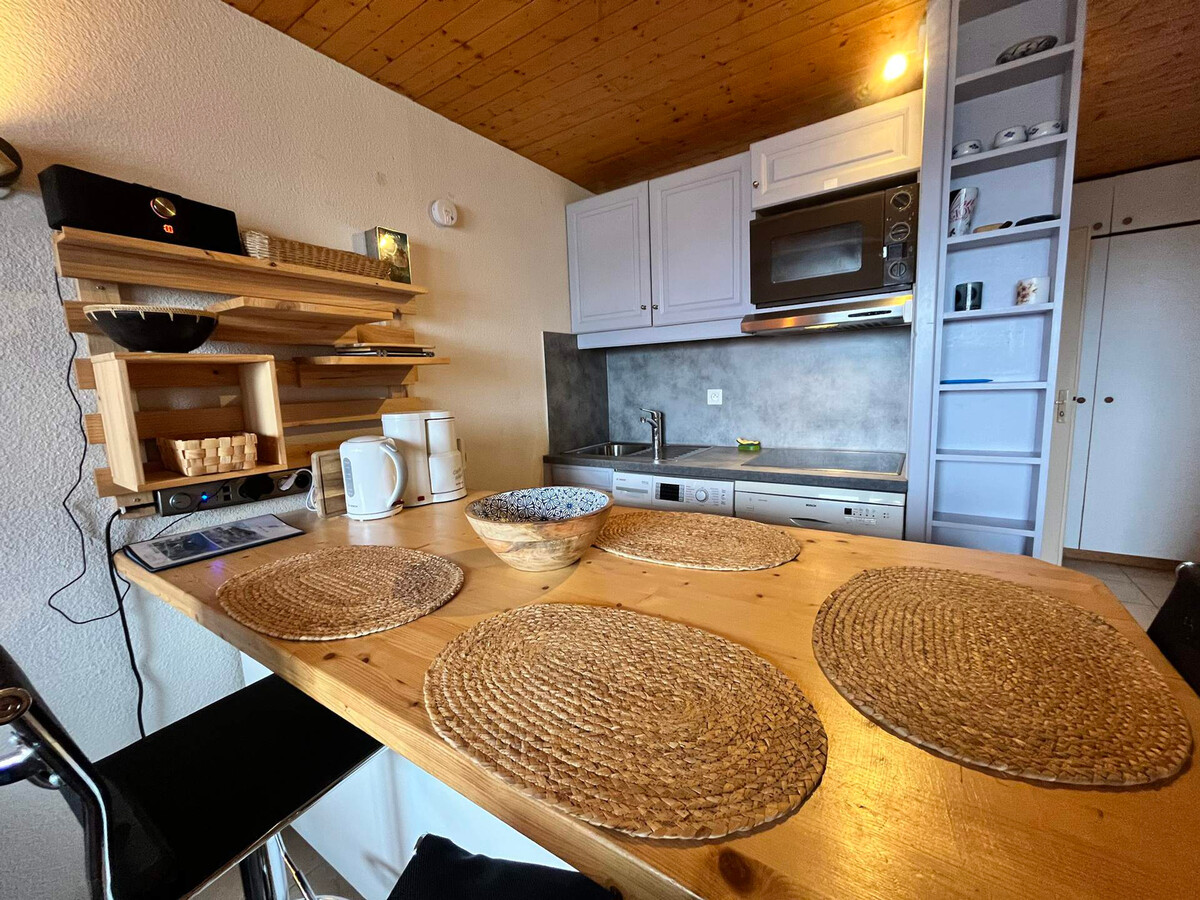Appartement T2/T3 avec balcon et casier à ski à Samoëns - Photo 2
