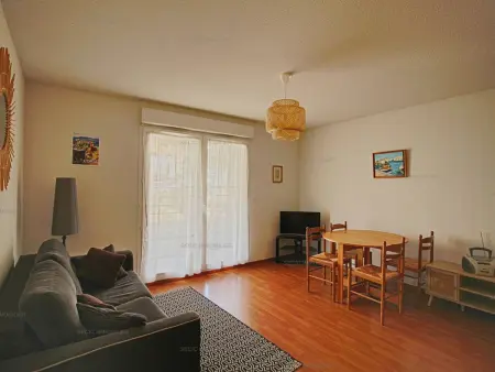 Location appartement à Ajaccio, Ajaccio: Superbe T2 avec terrasse, parking et commerces à proximité