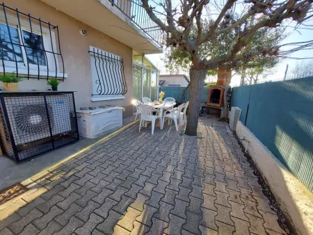 Appartement 3 pièces RDC 8 pers avec Terrasse et Confort Modeste - Photo 1