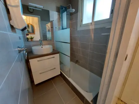 Appartement 3 pièces RDC 8 pers avec Terrasse et Confort Modeste - Photo 15