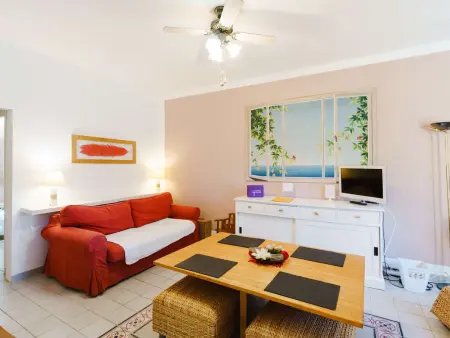 Gîte 55 m² dans un domaine viticole, 2 km de la plage : photo 2
