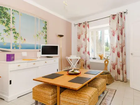 Gîte 55 m² dans un domaine viticole, 2 km de la plage : photo 4