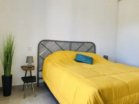 Appartement 2 pièces Calvi, vue mer et accès plage : photo 4