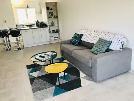 Appartement 2 pièces Calvi, vue mer et accès plage : photo 8