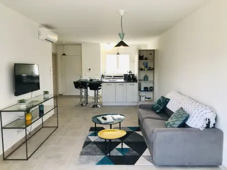 Appartement 2 pièces Calvi, vue mer et accès plage : photo 12
