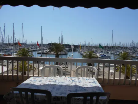 Location appartement à Port Camargue, Appt climatisé 4 pers avec parking à Port Camargue