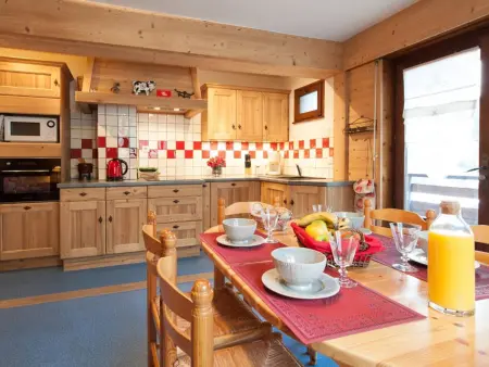 Location appartement à Le Grand Bornand, Appt rénové 3 pièces, 6 couchages, proche centre, ascenseur, lave-vaisselle, lave-linge