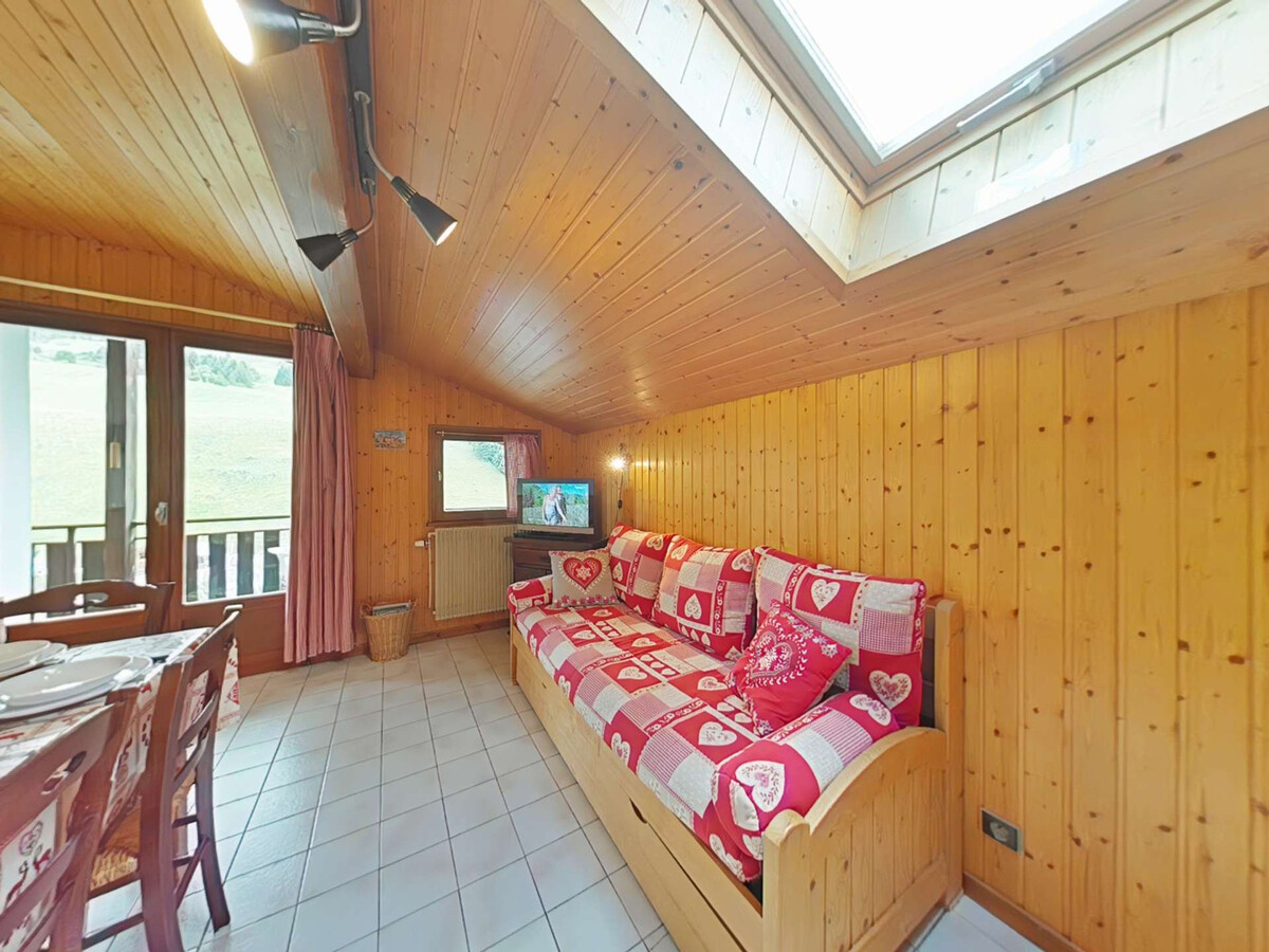 Appartement 2 étoiles, 6 couchages, balcon sud, 500m pistes - Photo 3