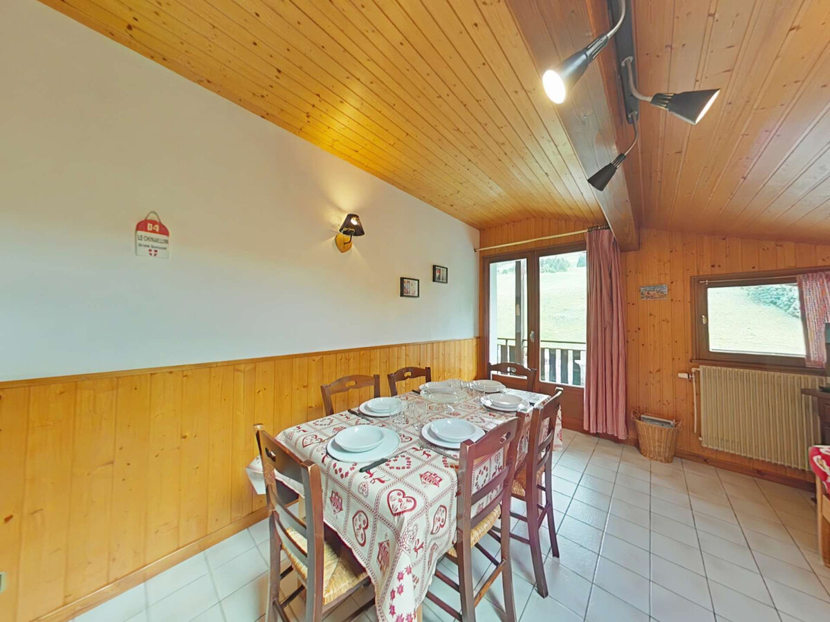Appartement 2 étoiles, 6 couchages, balcon sud, 500m pistes - Photo 4