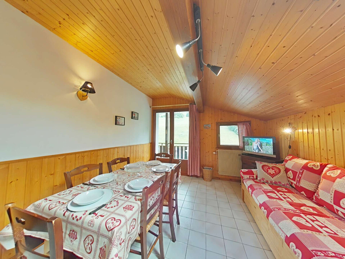 Appartement 2 étoiles, 6 couchages, balcon sud, 500m pistes - Photo 5