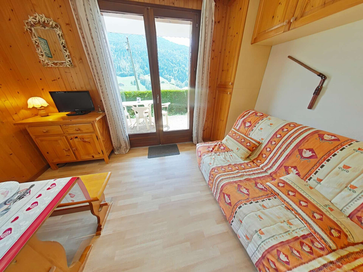 Studio rez-jardin avec terrasse et casier à ski - Photo 4