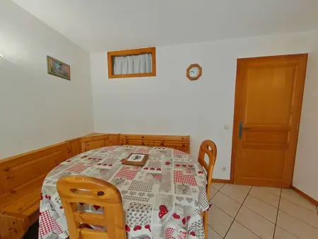 Appartement 6 pers. vue Aravis, balcon, 2e étage : photo 6