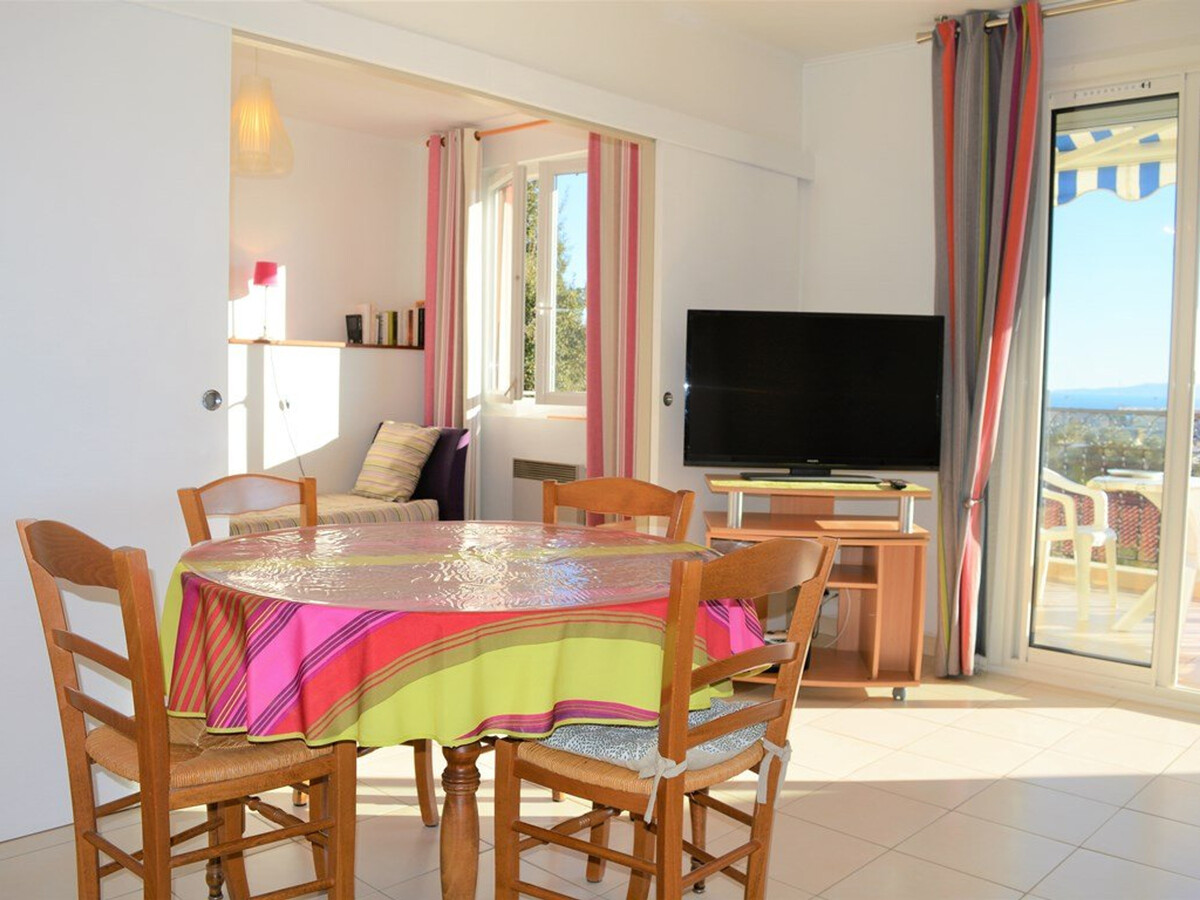 T3 avec grande terrasse vue mer au Lavandou - Photo 6