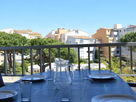 Location appartement à Cap d'Agde, Cap dAgde: Studio cabine 4 pers, piscine, plage à 600m, parking