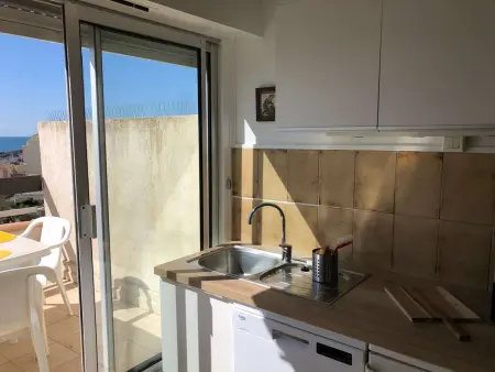 T3 Cap d'Agde, terrasse vue mer plein sud, 50m plage : photo 6