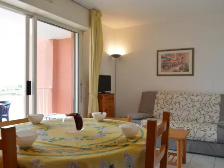 Cap d'Agde : T2 avec piscine, parking, à 50m de la plage - Photo 9